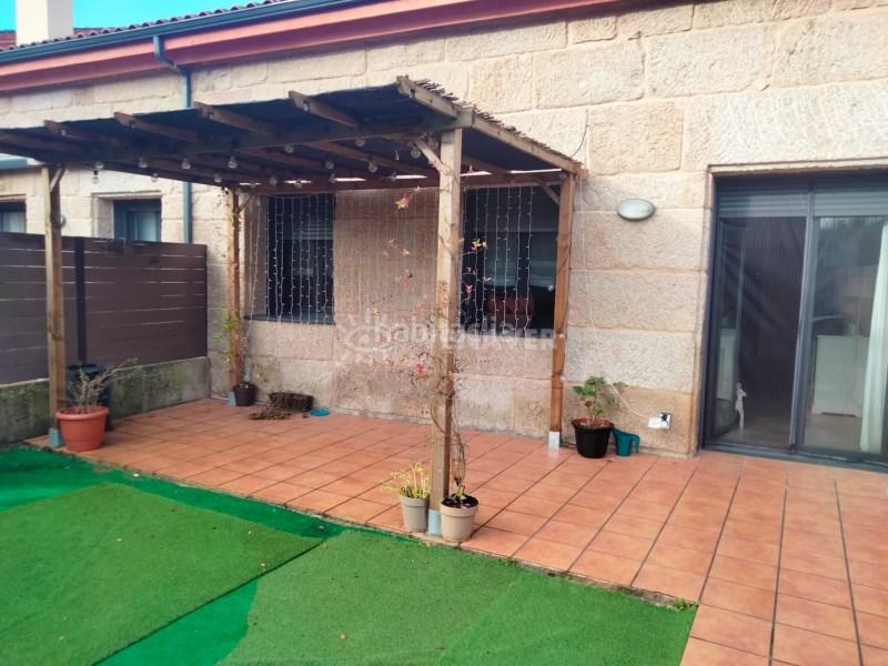 Foto 2b69f821-aafd-4a4b-9dd7-0d490a8eb63d. Chalet adosado en barra de miño en A Ponte Ourense