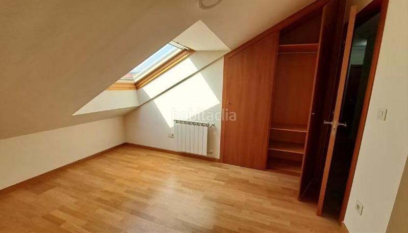 Foto 78aea458-c321-4121-92bd-3c492ce69695. Location attique avec chauffage dans Ventiun Ourense