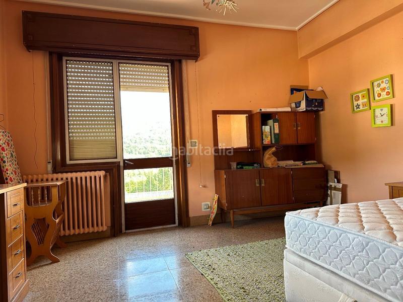 Foto ec7e7a13-d18b-4068-a366-128f979f60b8. Chalet mit parking in San Rosendo Ourense