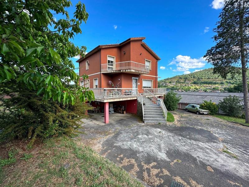 Foto 206512ad-77ba-4f5f-a1df-97276f22a883. Chalet en San Rosendo Ourense