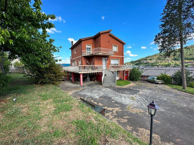 Foto 1f40af55-0761-4435-8464-713476530c3d. Chalet avec parking dans San Rosendo Ourense