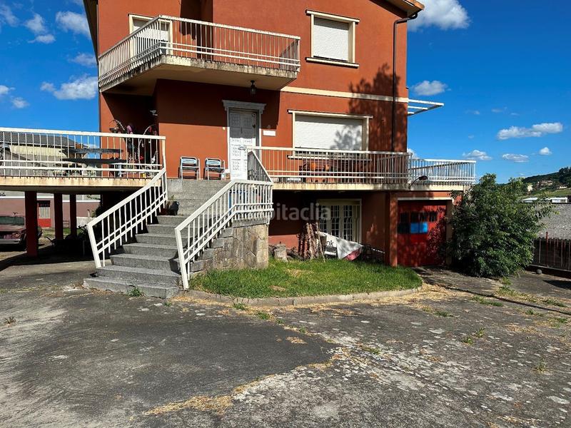 Foto 29a1f12c-68d5-4cec-bb98-f1d773f804e1. Chalet avec parking dans San Rosendo Ourense