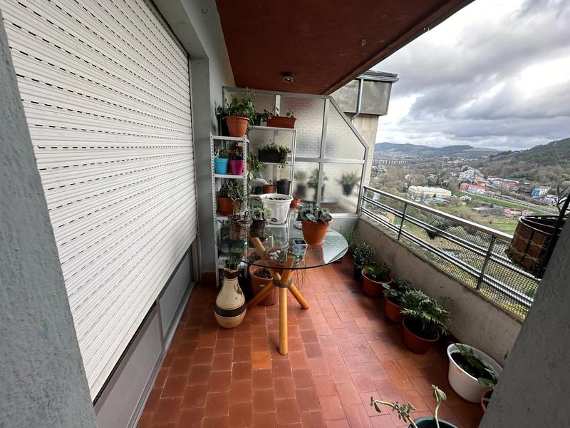 Foto 5086ffb0-a6cb-496c-9904-a6e403466edb. Appartamento con riscaldamento parcheggio in Ribadavia