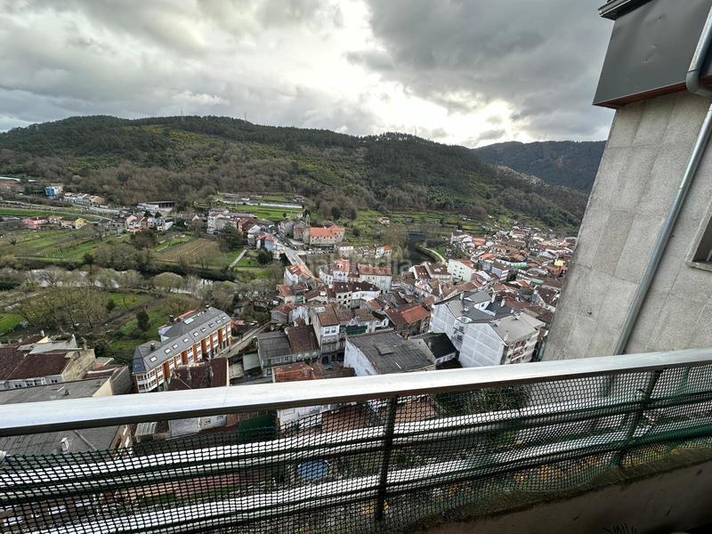 Foto d2be50c3-9c2f-4b61-9253-6add509de00d. Appartamento con riscaldamento parcheggio in Ribadavia