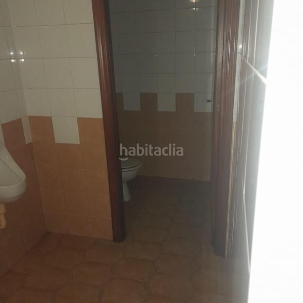 Foto b4159cfa-81c2-4fc3-86f3-cea245dc67cc. Lloguer local comercial a Sardoma - Castrelos Vigo