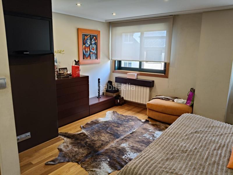 Foto fbfc84ef-32a3-4da0-9754-32c860d5f16c. Duplex avec chauffage parking dans Universidad Ourense