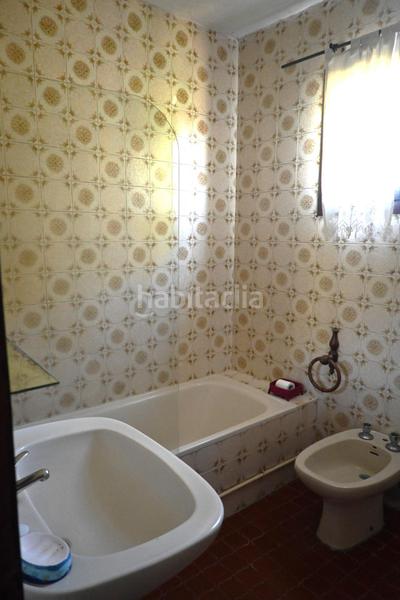 Foto c0af0fcb-87d2-4575-9775-545d85553090. Haus mit heizung parking in Cambados