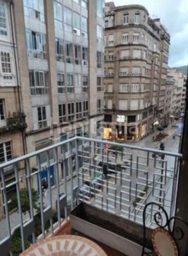 Foto 4e549fe9-4398-48db-ae51-7cdc806c6791. Rent flat with heating in Centro Ourense