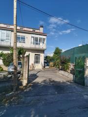 Casa a As Lagoas. Se vende casa zona universitaria la lonia mende