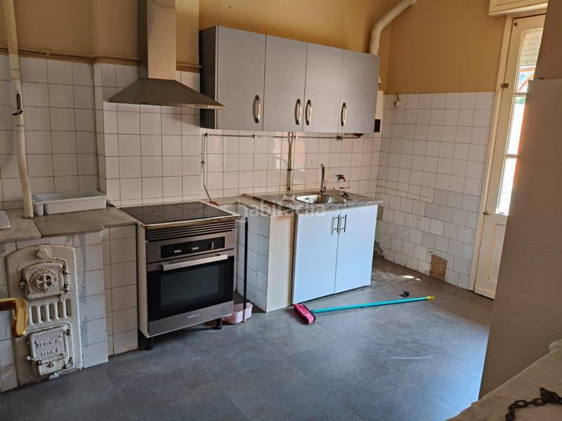 Foto aef582be-f24f-4ba1-bd13-eb5319ec8a02. Edificio  Centro en Centro Ourense