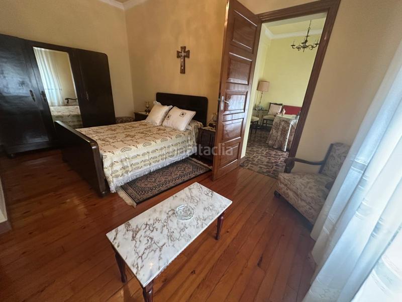 Foto 56a0d141-156c-42b3-9eeb-fce268b6f705. Casa  de dos plantas con bodega y bajo cubierta en Ourense