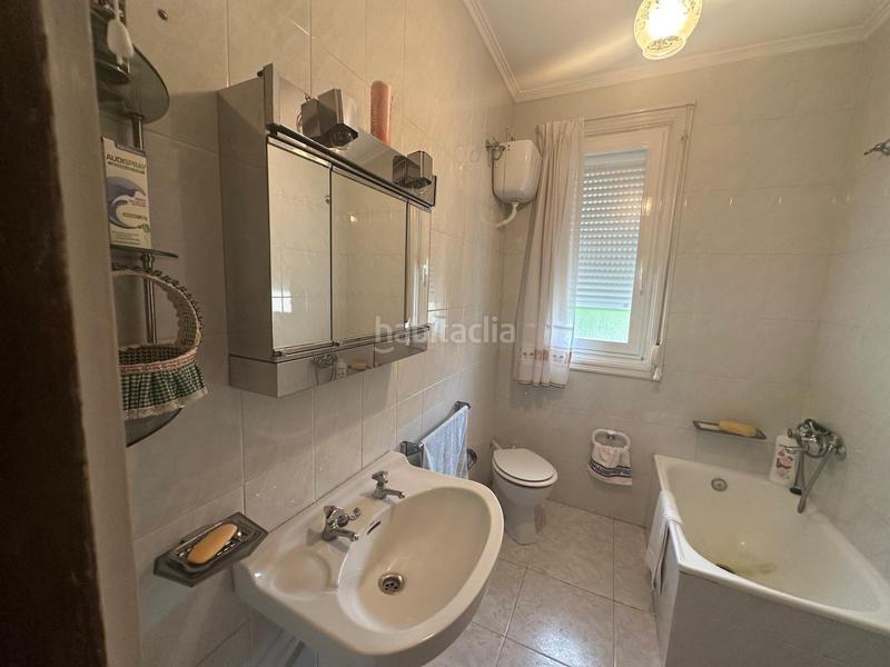 Foto 782c2393-3858-41f1-ba86-414a1fbd1a17. Casa  de dos plantas con bodega y bajo cubierta en Ourense