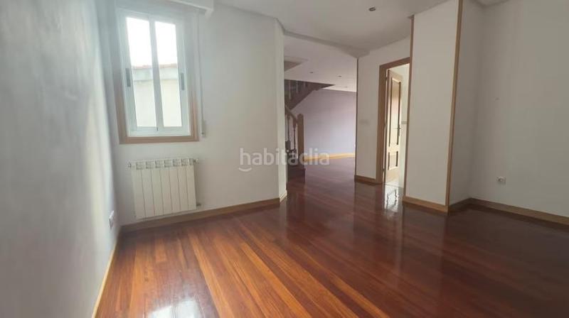 Foto 3613702c-c96d-48cb-8f45-9be25bb29bf1. Location duplex avec chauffage parking dans San Rosendo Ourense
