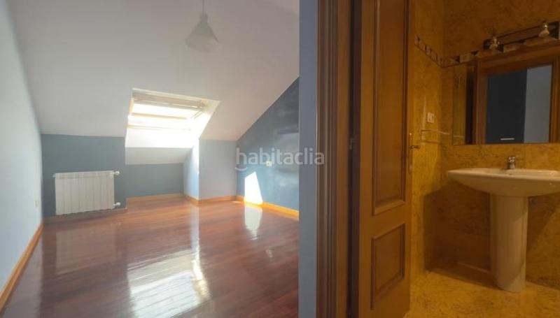 Foto 6abf1870-8fdc-4ceb-b6f5-1ddb15aff46c. Location duplex avec chauffage parking dans San Rosendo Ourense