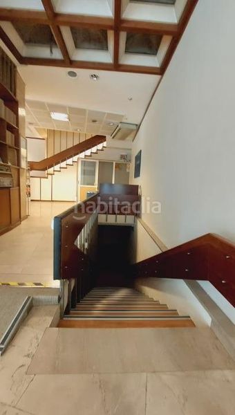 Foto 8b7caa66-8a1a-454d-937a-ff67ff794299. Lloguer local comercial a Centro Ourense
