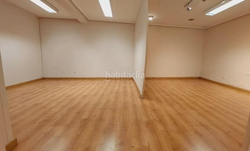 Foto a38df8eb-4fe1-4efd-afdc-ccef5b47b9dc. Lloguer local comercial a Centro Ourense