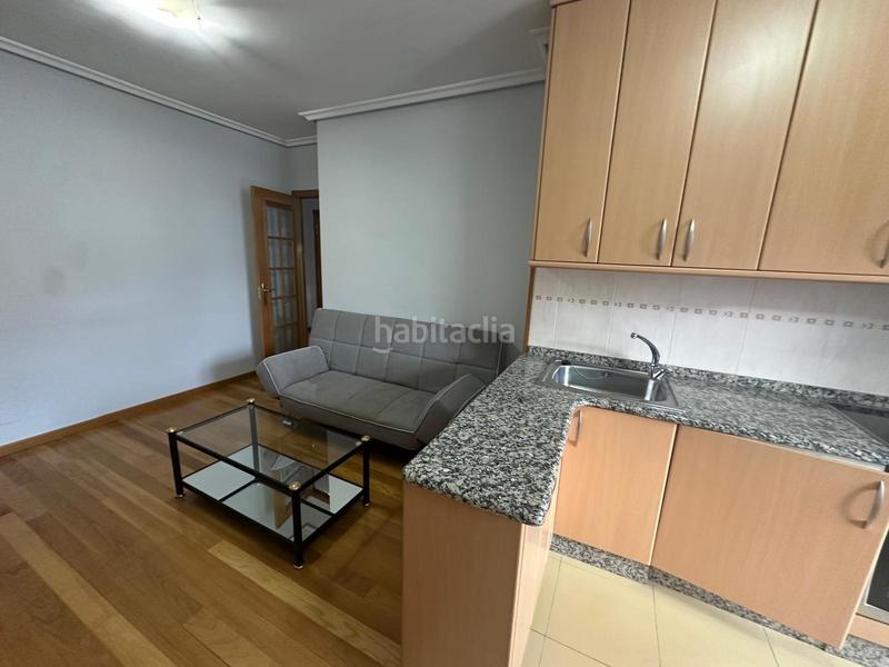 Foto be6c7741-8f3e-40e1-bbcb-82bbcb501045. Rent apartment with heating in Centro Ourense