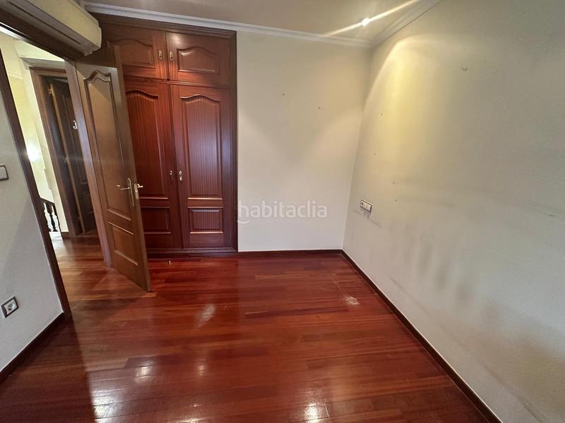 Foto 215309b9-12b7-4fa6-8479-42e31d11b9d6. Reihenhaus mit heizung parking in Universidad Ourense