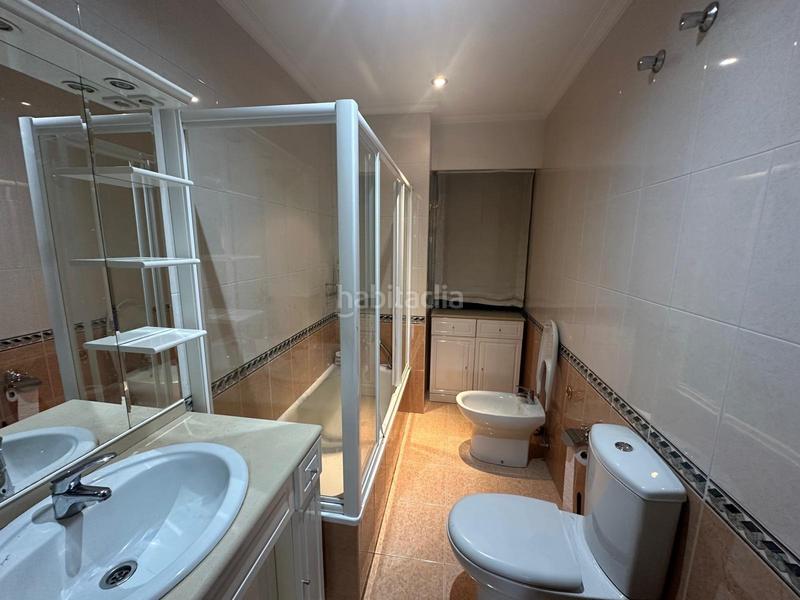 Foto 65ebf3b4-fcc4-40e7-8584-a5d3c1413d73. Reihenhaus mit heizung parking in Universidad Ourense