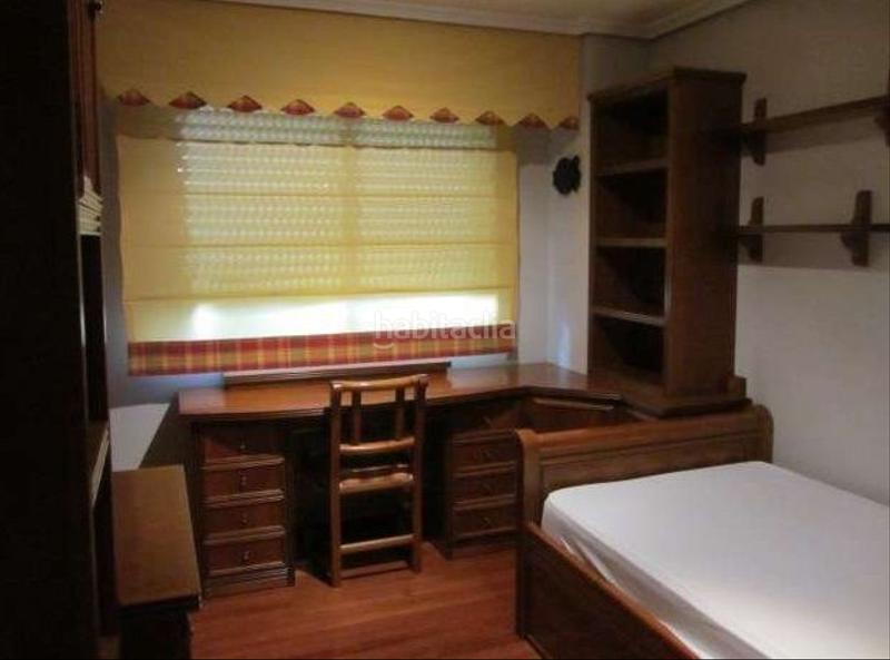 Foto c408e423-1898-4621-bc12-4389791db929. Lloguer pis amb aparcament a Centro Ourense