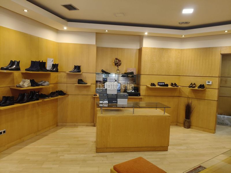 Foto 93a8f47d-8127-4180-8fd3-6e5be14a7996. Lloguer local comercial a Centro Ourense