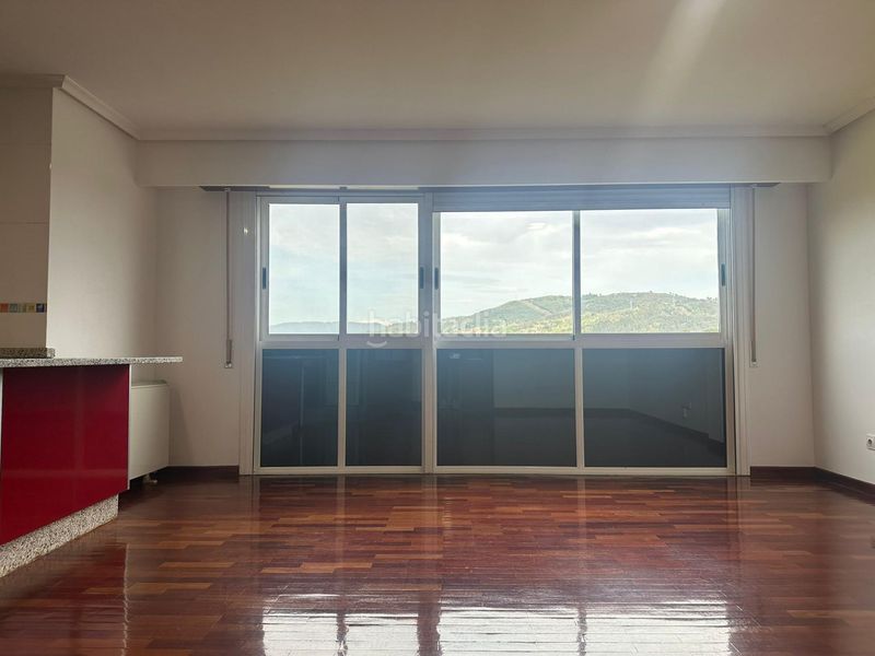 Foto 21f94013-bdfe-4307-8b35-503fcfefbde9. Apartament amb aparcament a Ventiun Ourense
