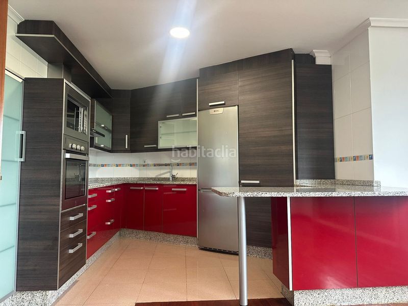 Foto d4a52fe6-cee8-4980-ad33-40a6dd971af3. Apartament amb aparcament a Ventiun Ourense