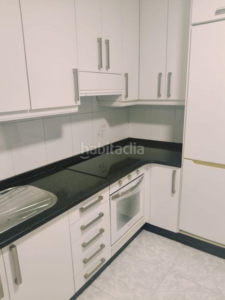 Foto 3509b4f5-6777-40b7-81a7-d36266826f68. Pis amb aparcament a Barbadás