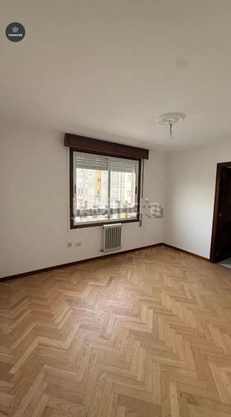 Foto fbd458cf-aef5-46b7-9a4d-8e66e97f5737. Pis amb aparcament a Barbadás