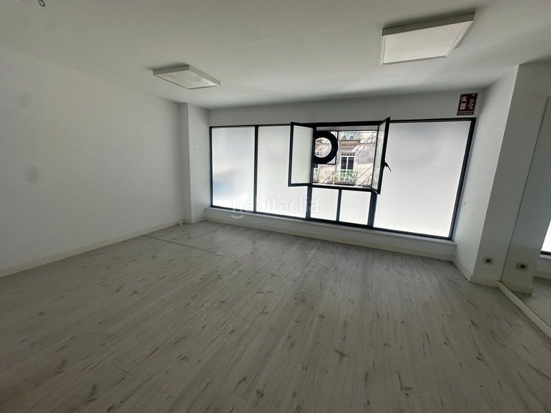 Foto 9e49a5ae-51db-4e50-aa19-663657d9d9c3. Miete büro in Centro Ourense
