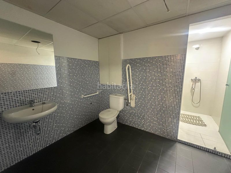 Foto b3df84e3-6d50-41be-a029-f06928ed9b42. Miete büro in Centro Ourense