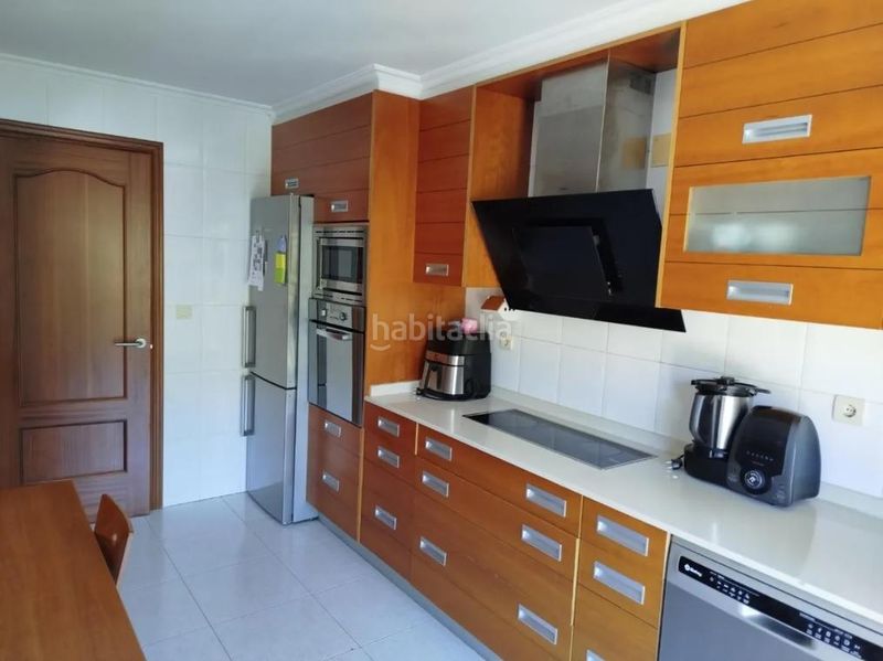 Foto 10fa459a-224d-475b-a73b-252f50d64362. Pis amb calefacció aparcament a Barbadás