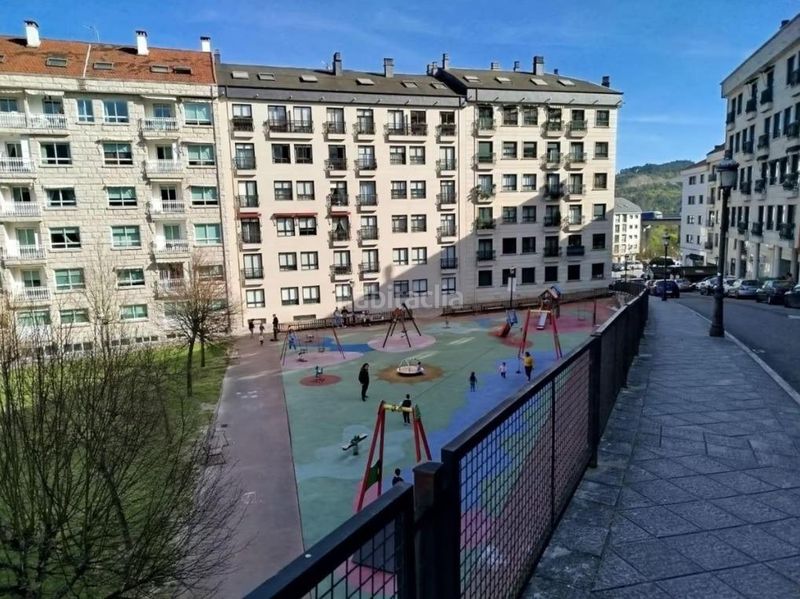 Foto be7cac23-7a83-4ee5-b1e9-1d86245c31f8. Pis amb calefacció aparcament a Barbadás