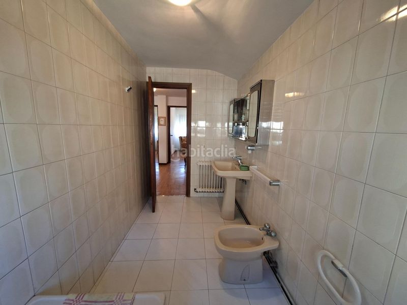 Foto 5accf64a-ba4b-4d1e-a8e2-adc47f2e8dcd. Casa amb calefacció aparcament a Cornazo Vilagarcía de Arousa