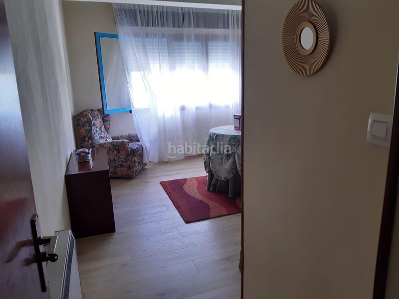 Foto f14ddfcc-9770-4b75-a71a-90d5627cdf19. Pis a Caldas de Reis