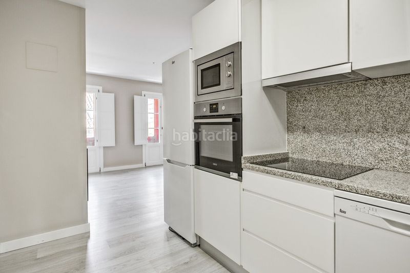 Foto 26a31ebe-2a45-46a2-85f4-a57a6ed89a90. Rent flat with heating in Casco Viejo Ourense