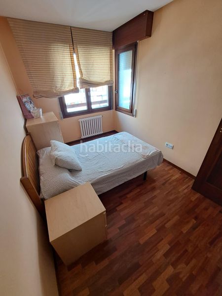 Foto ae722262-b688-4ad6-b559-1bfa52ec00e3. Pis amb calefacció aparcament a Centro Ourense