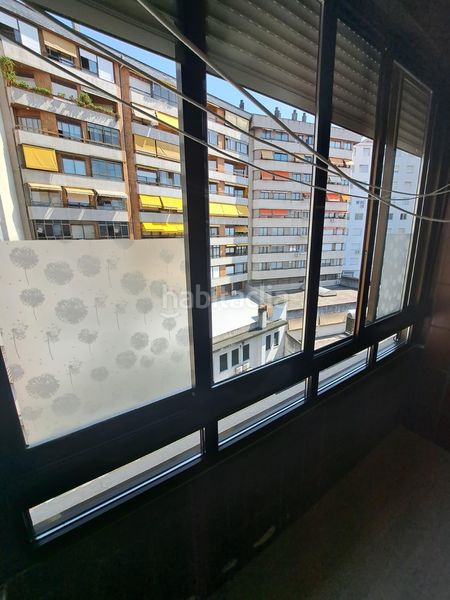 Foto b2c7a9b9-9b17-4e2c-9dd9-9242af99a1ad. Pis amb calefacció aparcament a Centro Ourense