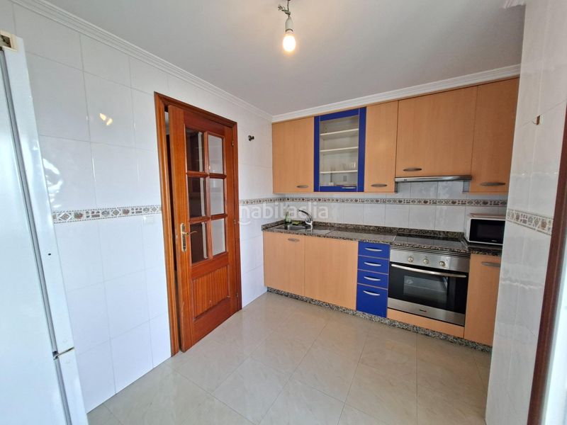 Foto 5e3eae6d-9c95-4708-9e4f-1fce3e1e5c80. Apartament amb aparcament a Sobradelo Vilagarcía de Arousa