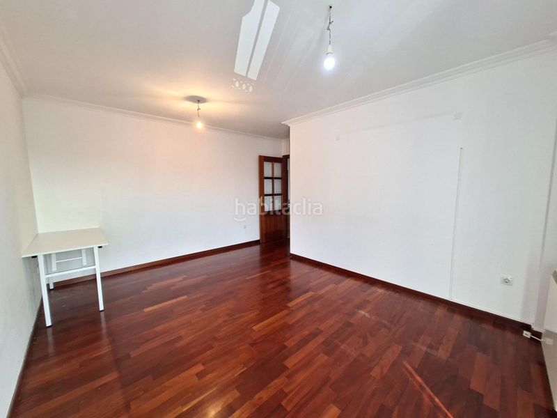 Foto d2c05e50-0255-4ed4-8a1a-688e79659d12. Apartament amb aparcament a Sobradelo Vilagarcía de Arousa