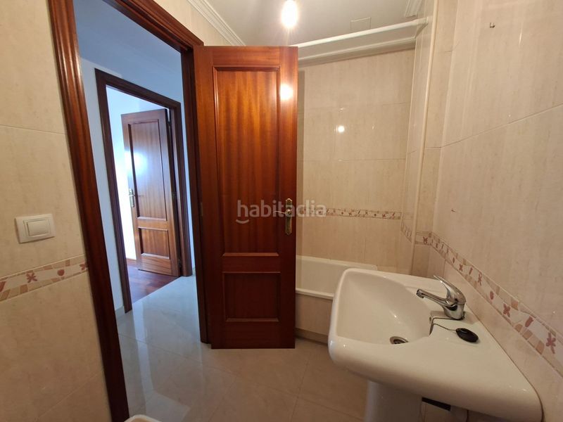 Foto e153c815-511d-406d-9677-2b4f6372b6b5. Apartament amb aparcament a Sobradelo Vilagarcía de Arousa