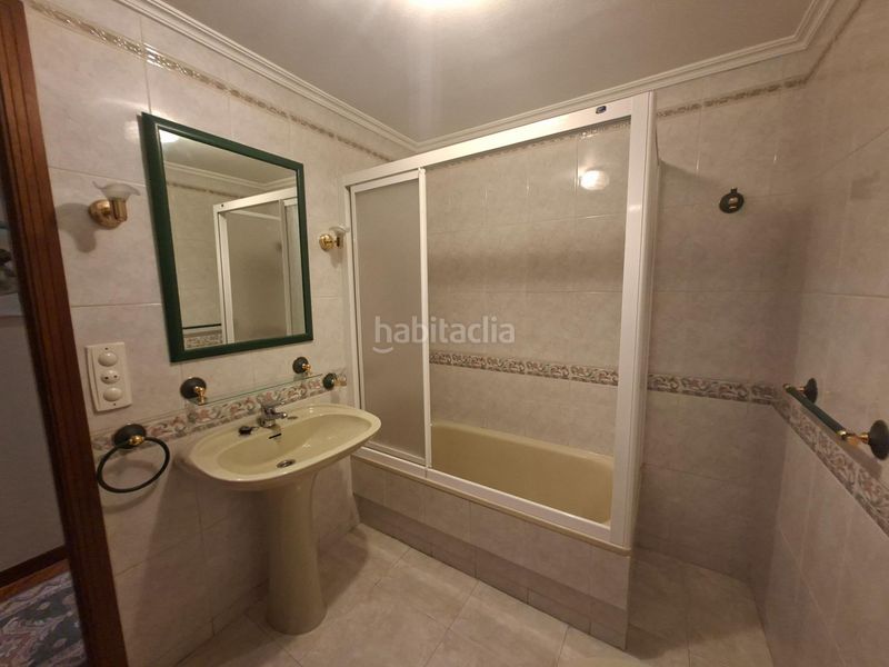 Foto c7bcbcba-0a5e-417e-b8cd-6057aa63cd30. Apartament amb calefacció a Vilagarcía Vilagarcía de Arousa