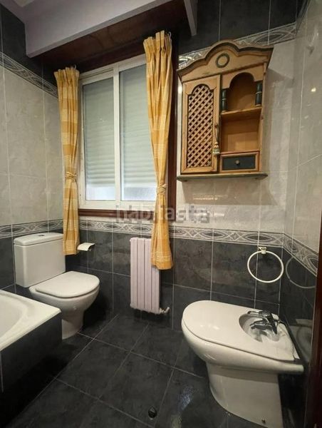 Foto d73f1ab2-74f1-481a-9e9b-342fe582fcfb. Location appartement avec chauffage parking dans Centro Ourense