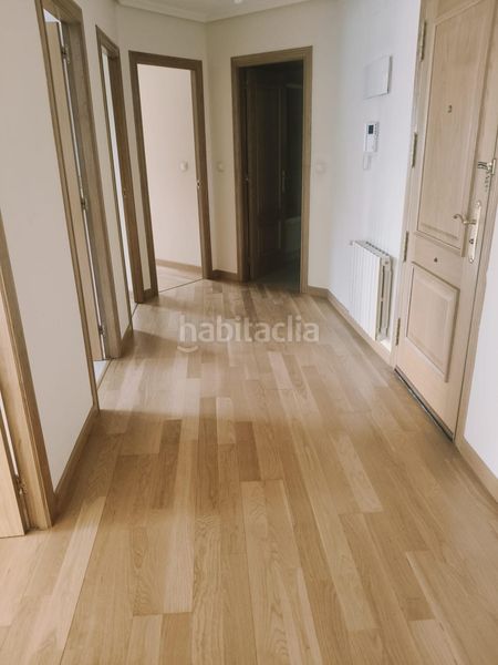 Foto 9d3dbffc-62aa-4226-8c30-1aea431aae76. Rent flat with heating parking in Universidad Ourense