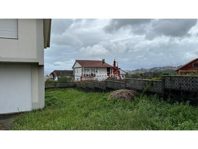 Foto 7051c5e6-c5d7-4f3d-b5d6-26d07bfffeb2. Casa amb aparcament a Valadares - Beade Vigo