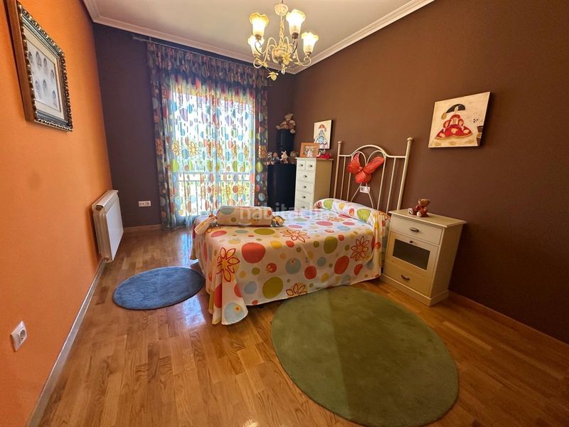 Foto 6781ad72-1f74-4332-bd92-9f39144ea65c. Casa adossada amb calefacció aparcament a Coles