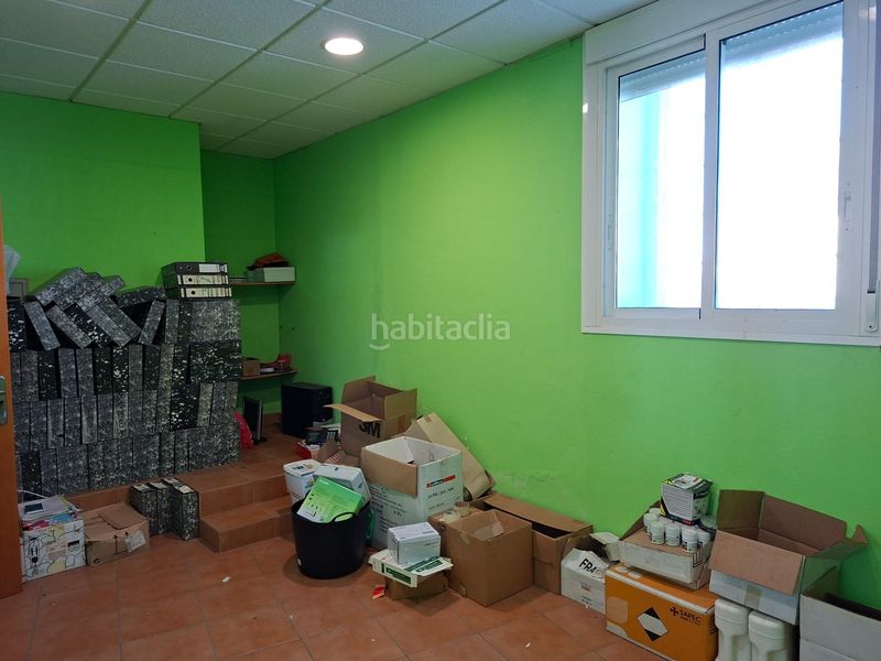 Foto f000679b-4eb5-4fe1-a726-3b545d7fc109. Nau industrial a Cambados