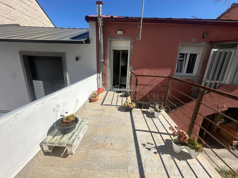 Foto 41c88bf6-fffa-40ac-81c7-cf9fec658757. Casa aparellada amb calefacció a Mariñamansa Ourense
