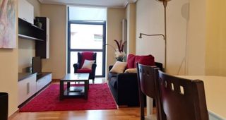 Rent Flat in Casco Viejo. Piso mercedes centro