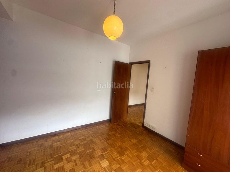 Foto b2cbc884-6c8d-48d8-82a5-da614e04e38c. Flat with heating in Centro Ourense